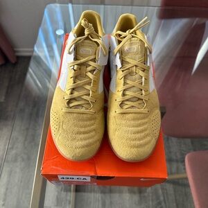 Nike StreetGato